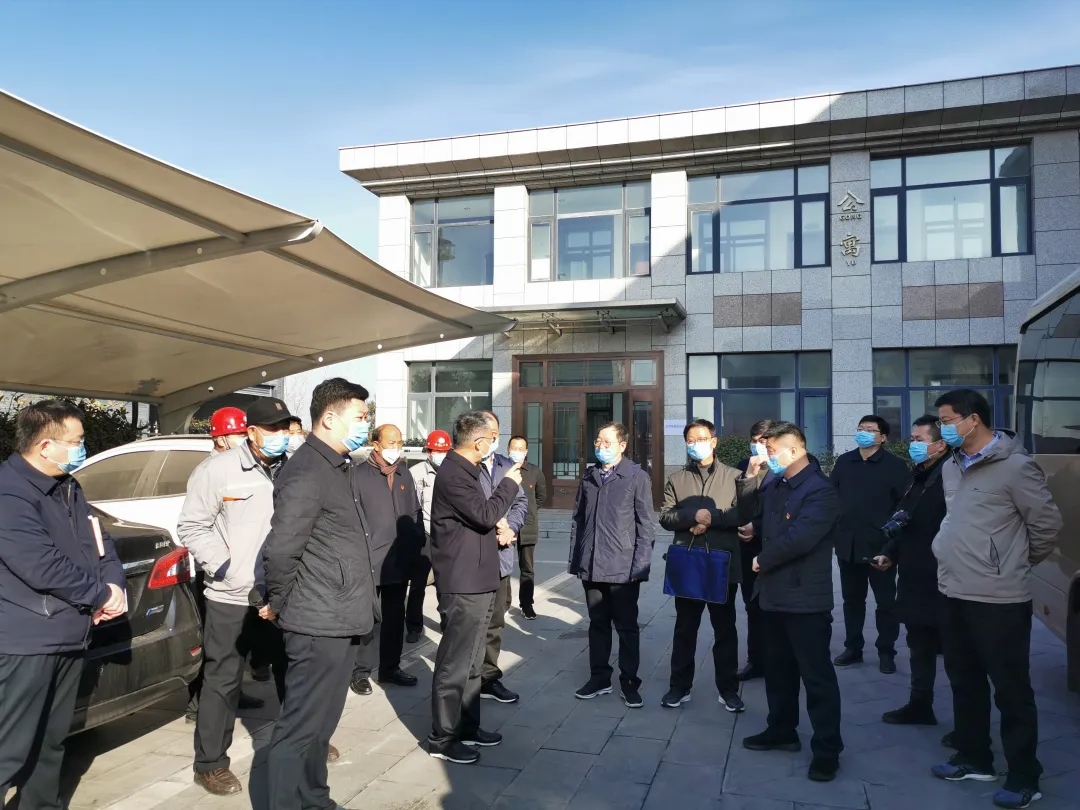 新密市委副書記、市長張紅偉一行蒞臨鄭州建信指導(dǎo)企業(yè)復(fù)工和疫情防控工作